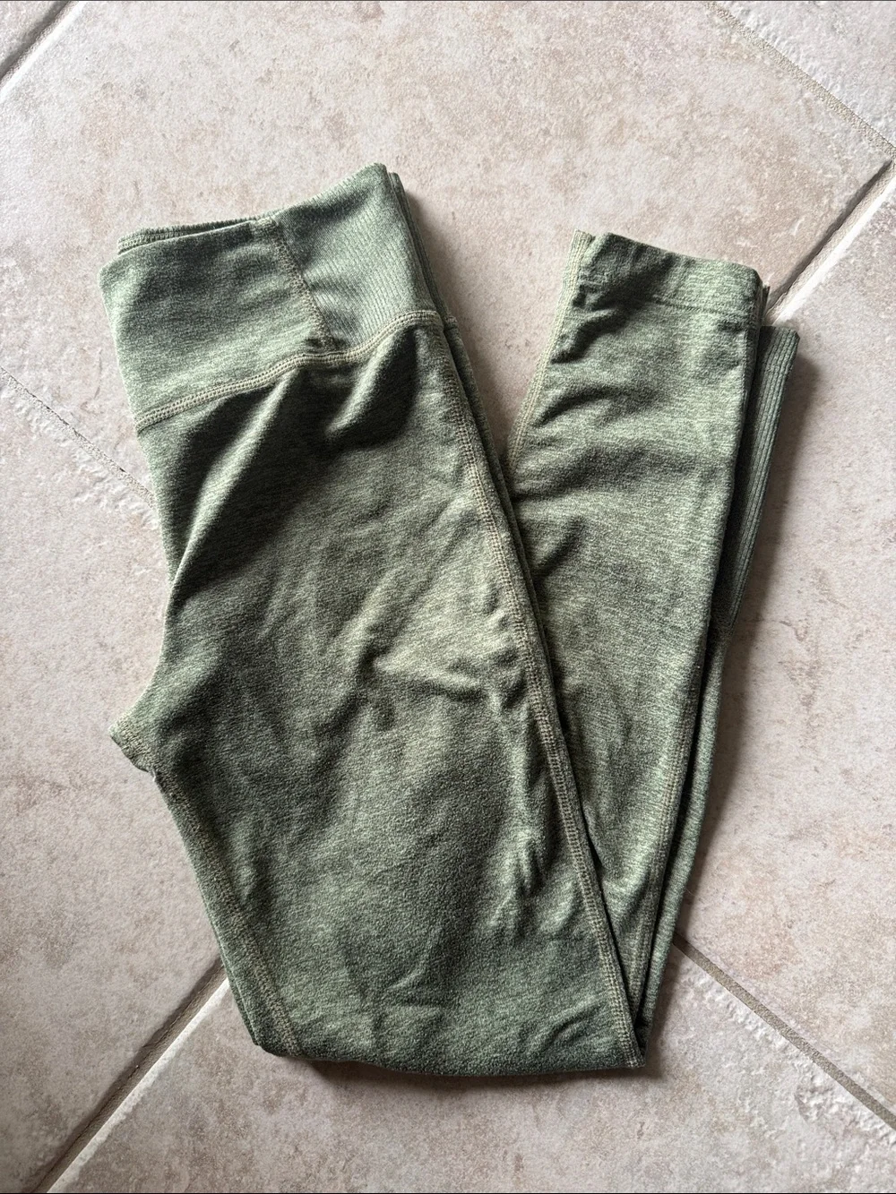 Nike Kids Yoga Leggings in Olive Green